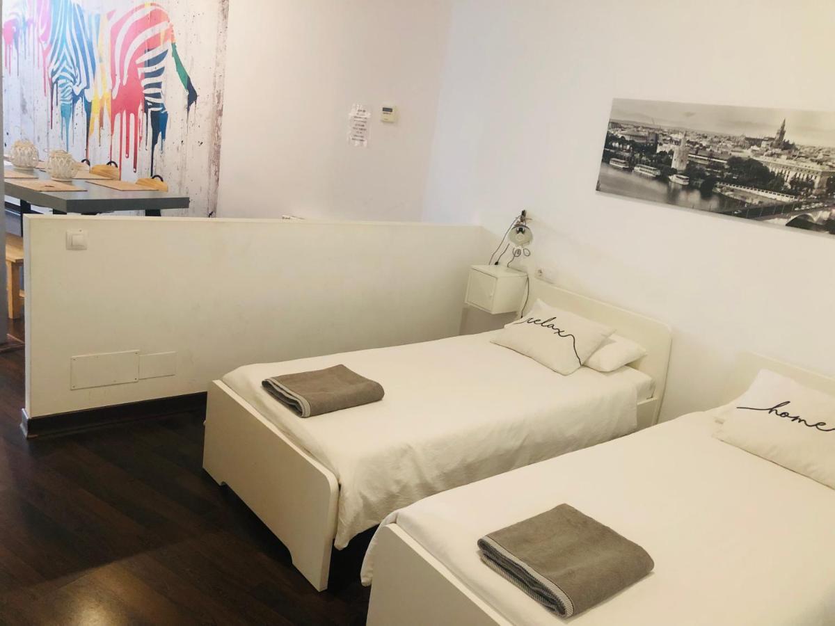 LUJOSO LOFT a 2min a pie del casco histórico Apartamento Sevilha Exterior foto
