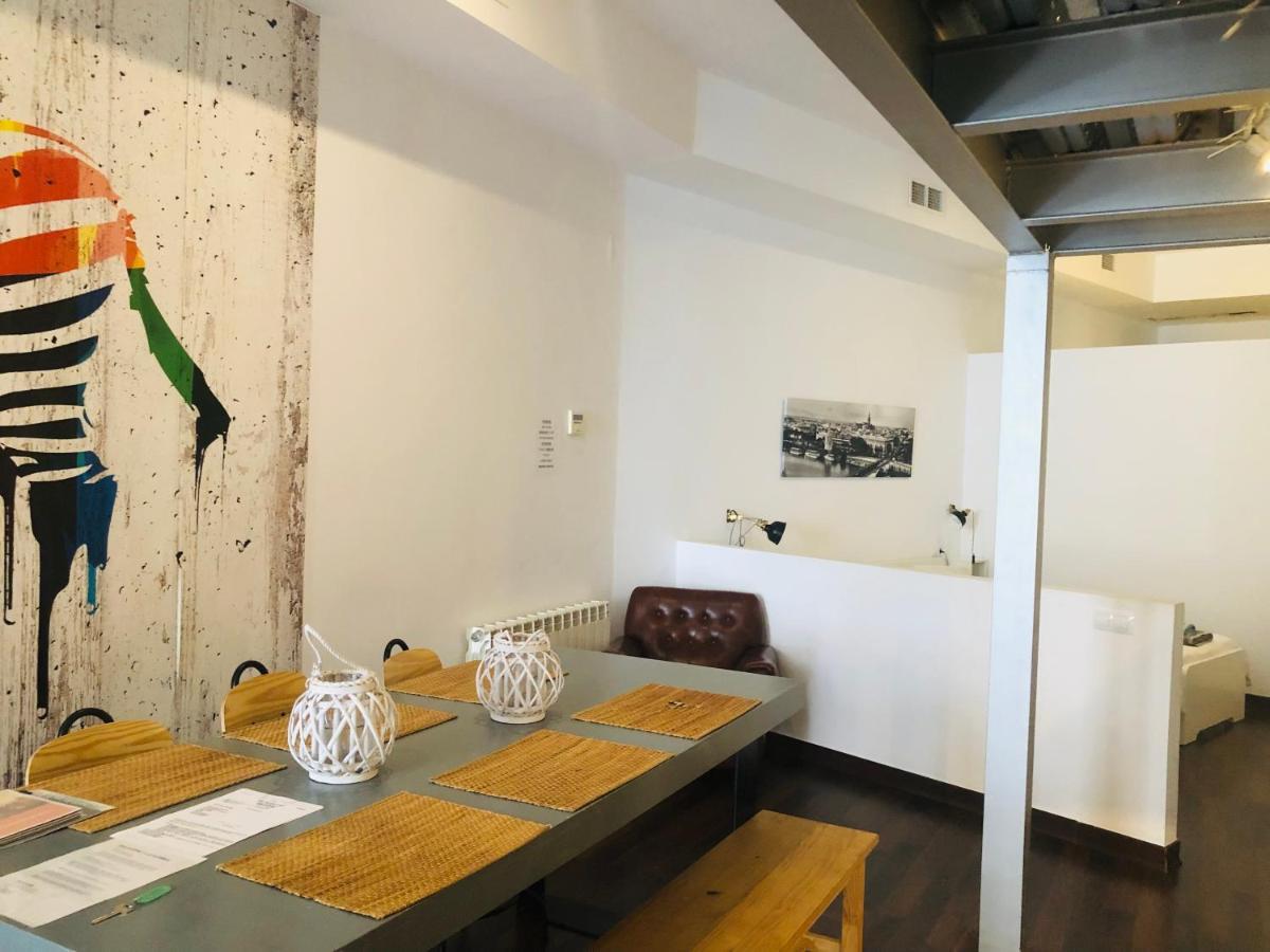 LUJOSO LOFT a 2min a pie del casco histórico Apartamento Sevilha Exterior foto